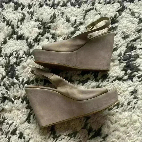 Baldinini Nude Leather Platform Shoe, high platform shoes size 38 EUR. - Picture 11 of 13